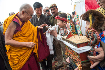 Дээрхийн Гэгээнтэн Далай лам Дели хотноо Оросын буддистуудад ном айлдлаа- Гурав дахь өдөр