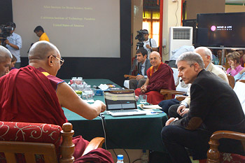 Дээрхийн Гэгээнтэн Далай лам “Оюун ухаан ба Амьдрал” 26 дахь удаагийн уулзалтад оролцож байна- 4 дэх өдөр:Ухамсар