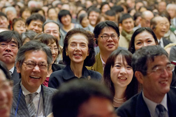 Дээрхийн Гэгээнтэн Далай ламын Токио хотноо эрдэмтэдтэй хийсэн уулзалт